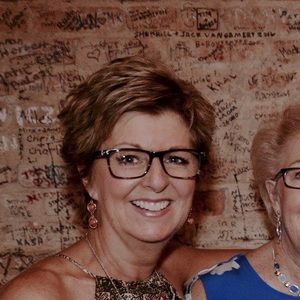 Meet your Posher, Michele